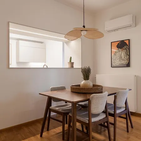 Apartment Hidden Gem - Elegant 2 Bedroom Flat *